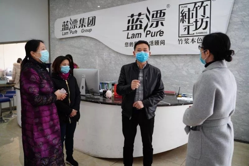 復工、防疫兩手抓，雙水碾街道領導慰問藍漂，助力復工