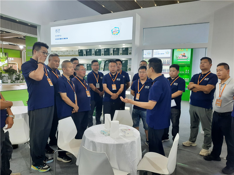 藍漂集團閃耀第27屆西安遛紙生活用紙展，簽約合作再創(chuàng)佳績